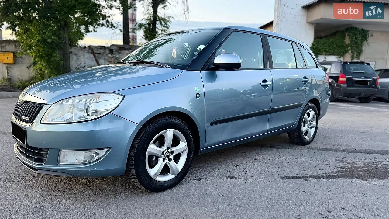 2011 Skoda Fabia - мініатюра 20