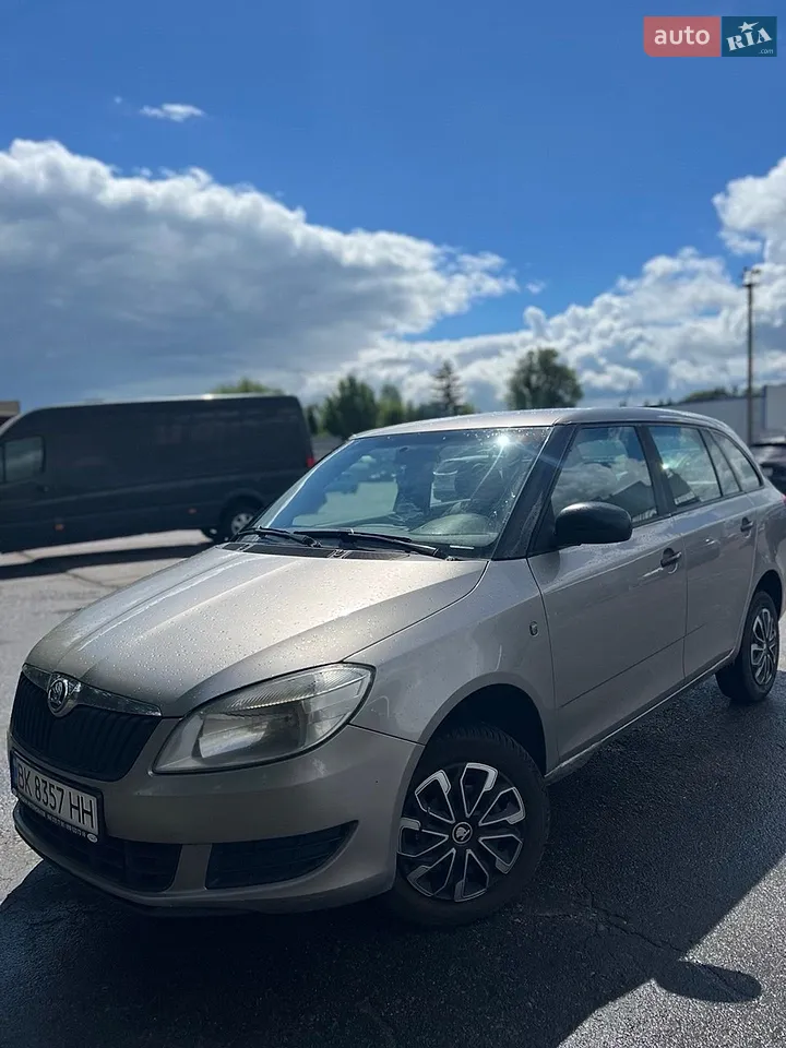 2011 Skoda Fabia - мініатюра 70