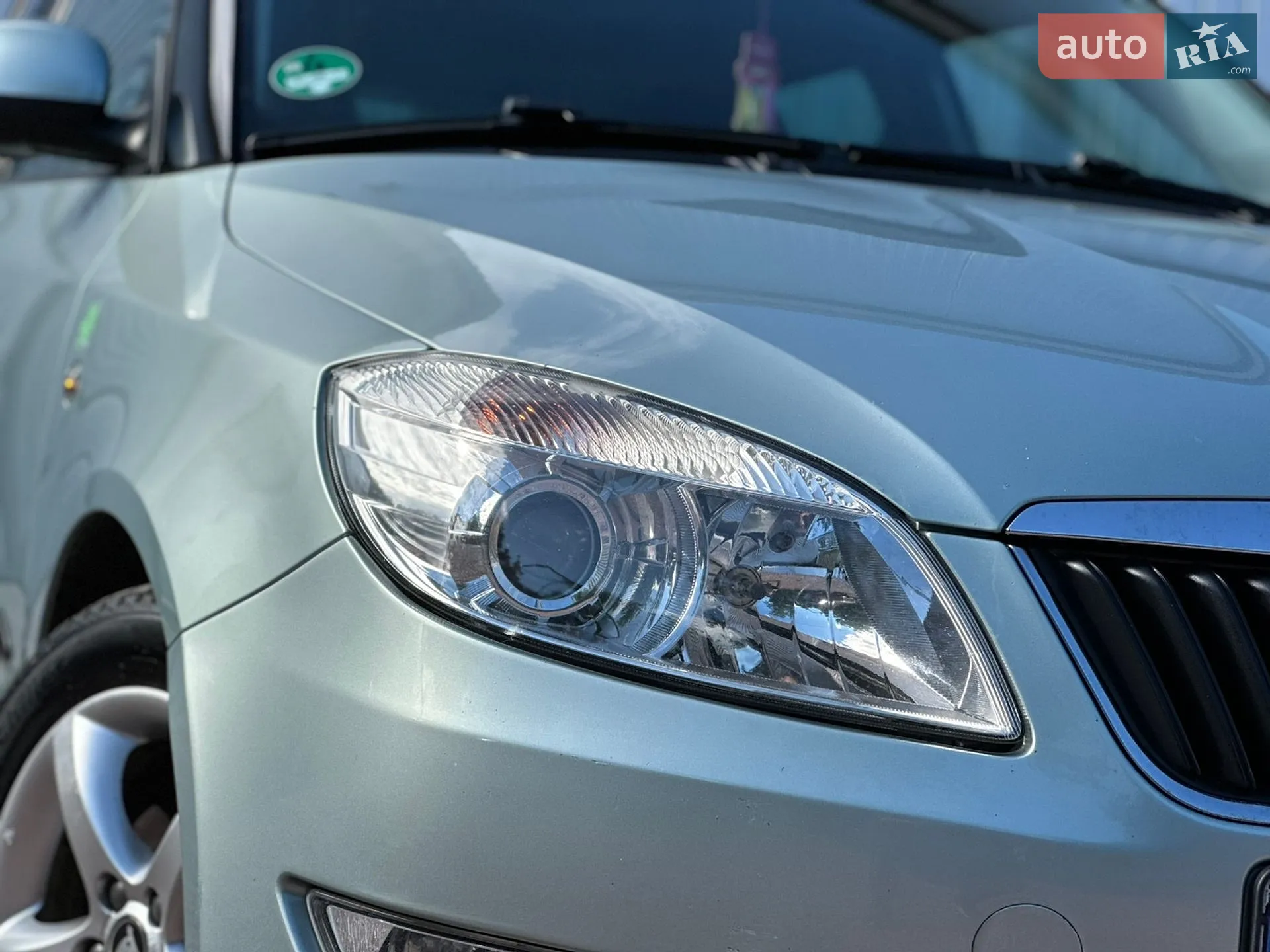2011 Skoda Fabia - мініатюра 9