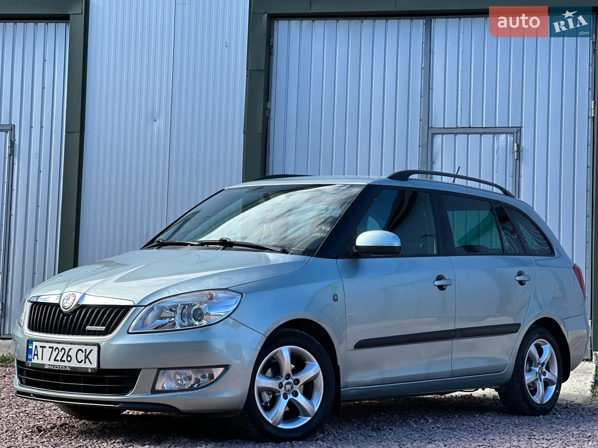 2011 Skoda Fabia - мініатюра 13