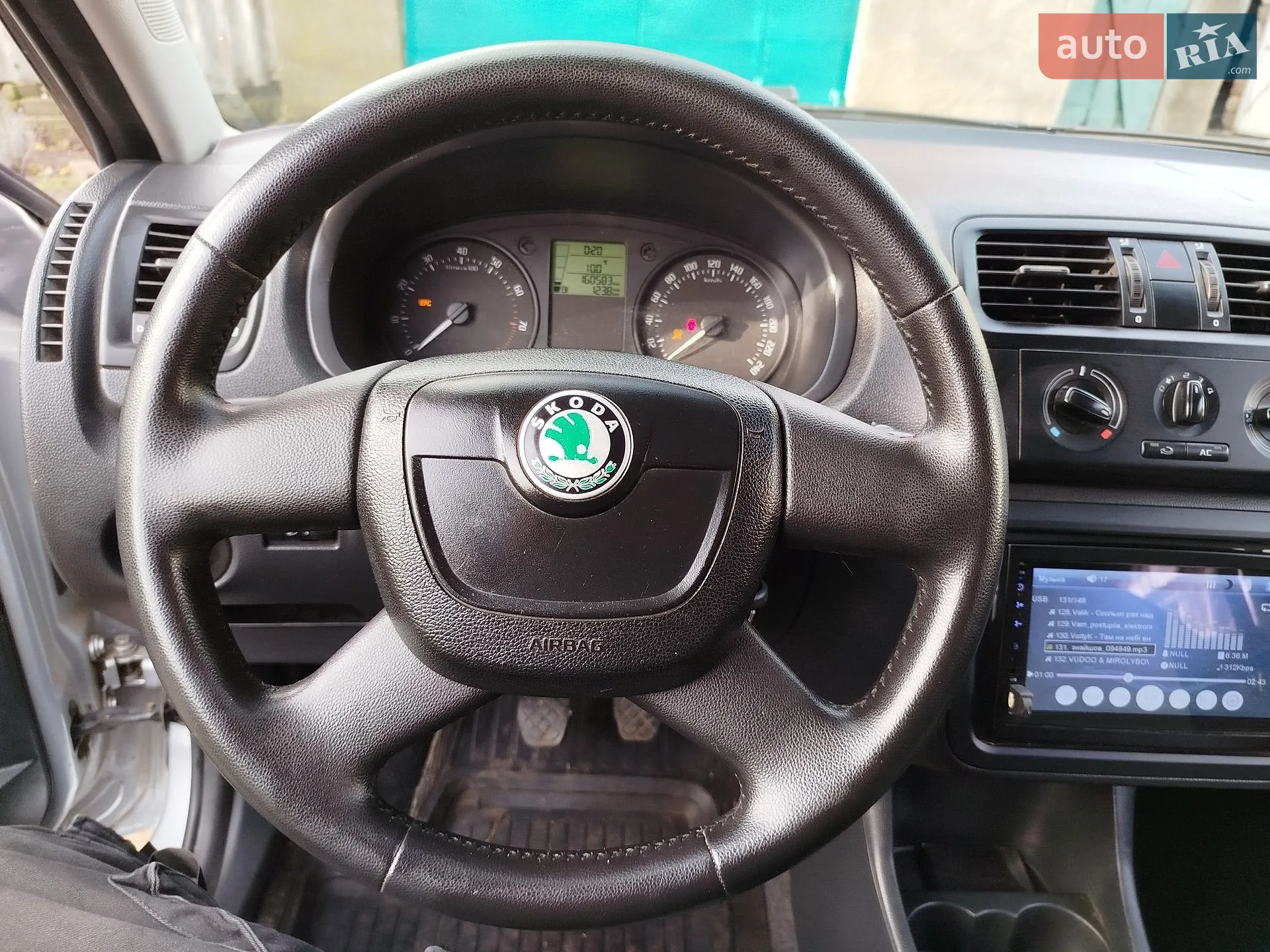 2012 Skoda Fabia - мініатюра 9