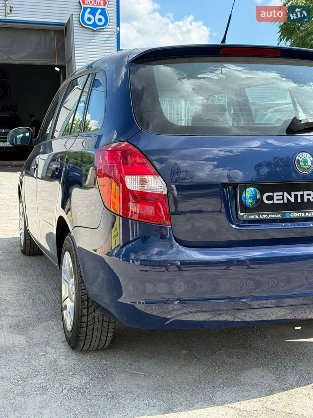 2010 Skoda Fabia - мініатюра 4