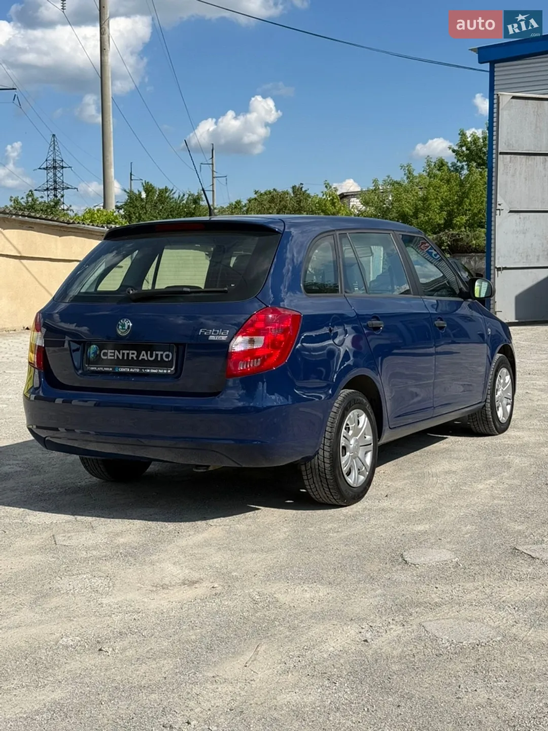2010 Skoda Fabia - мініатюра 7