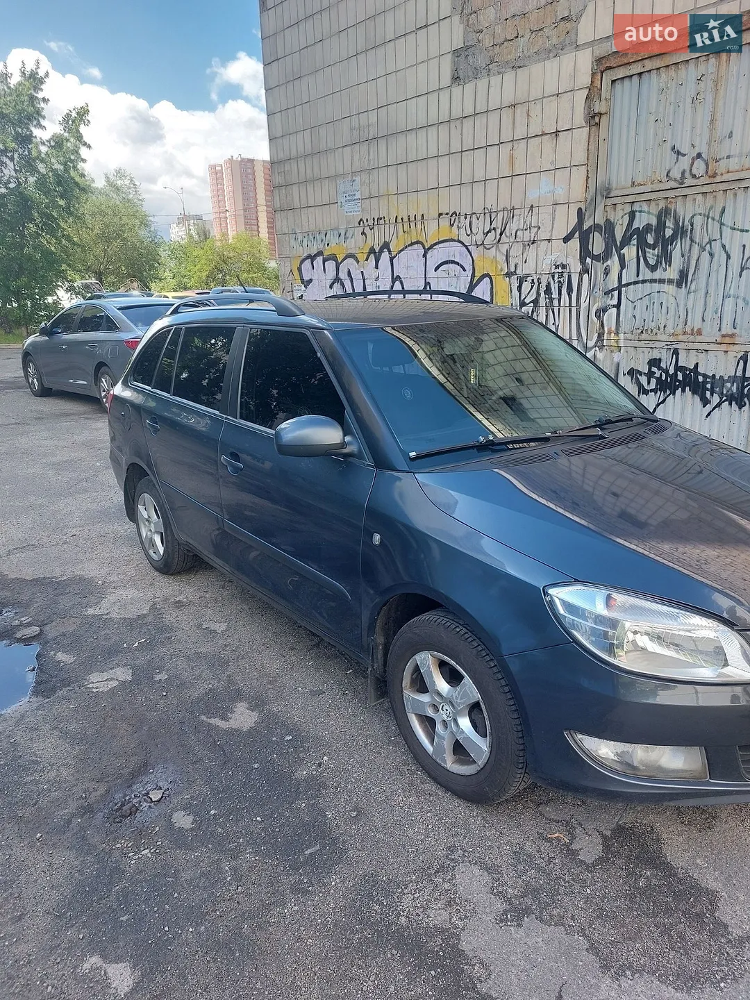 2011 Skoda Fabia - мініатюра 4