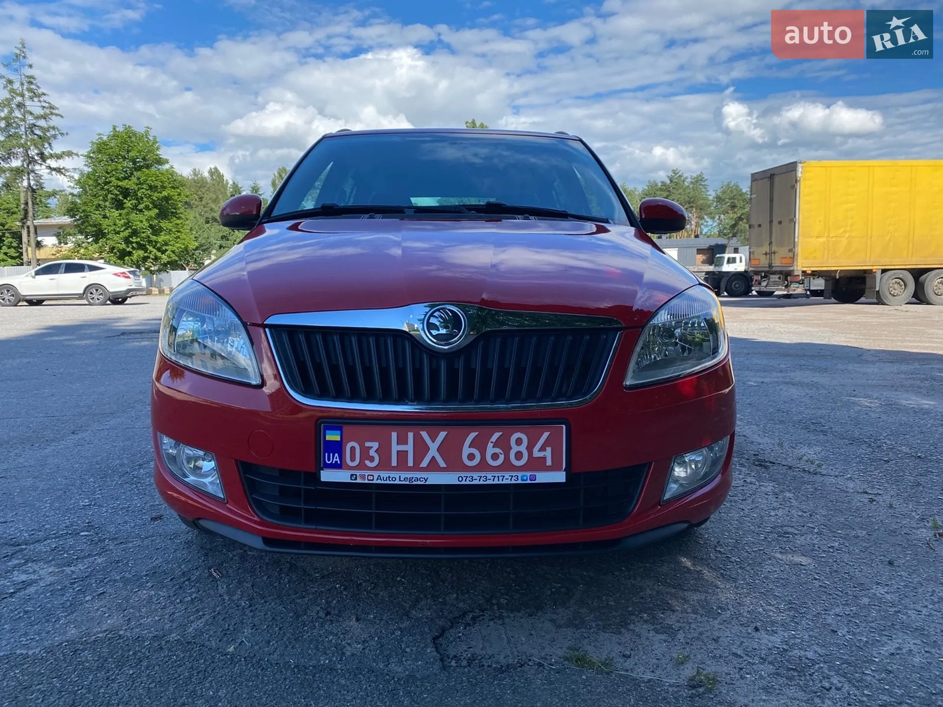 2014 Skoda Fabia - мініатюра 2