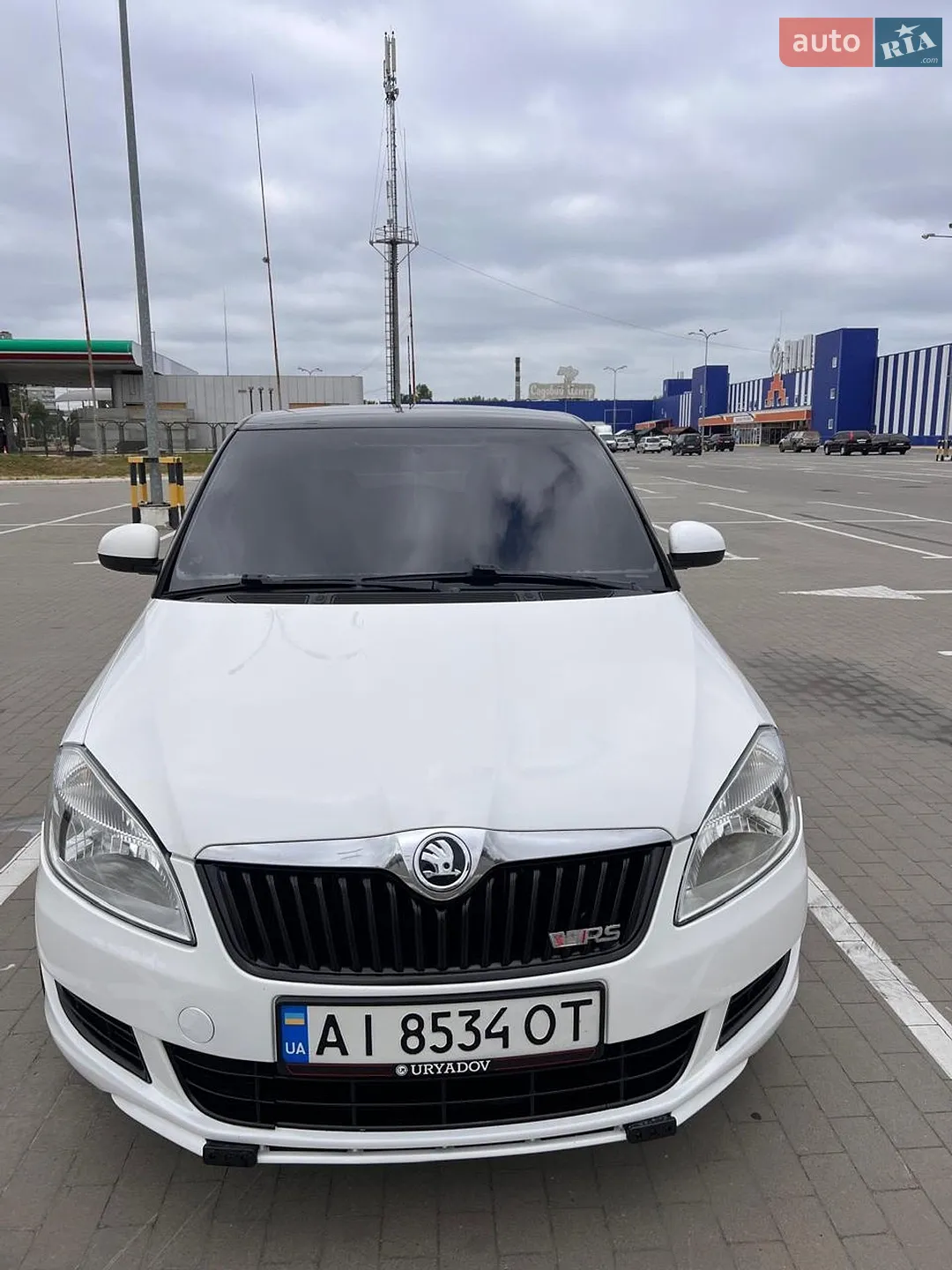2011 Skoda Fabia - мініатюра 2