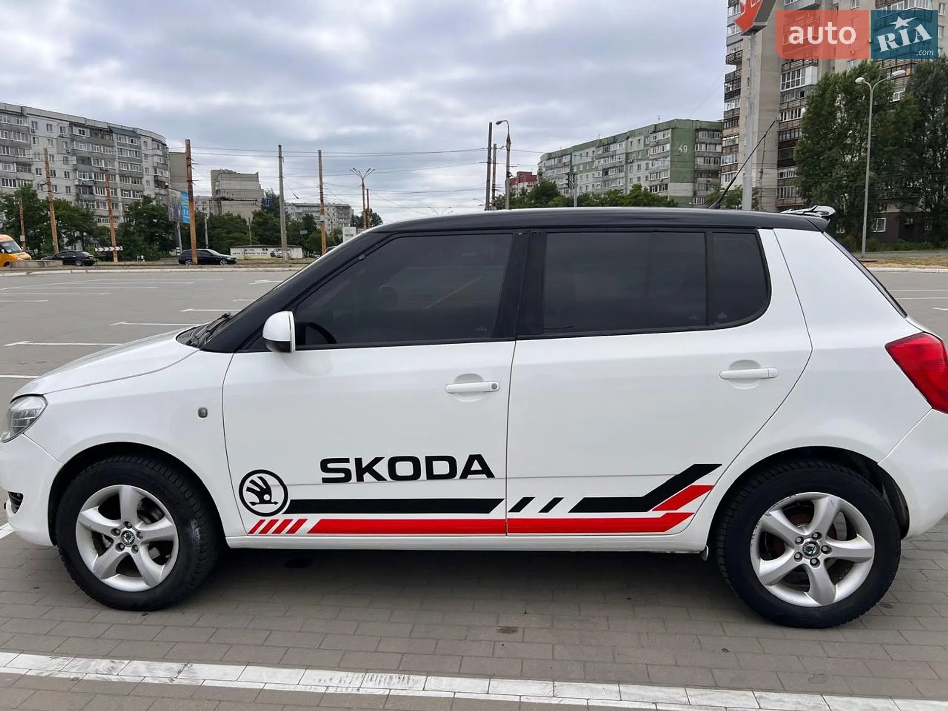 2011 Skoda Fabia - мініатюра 14