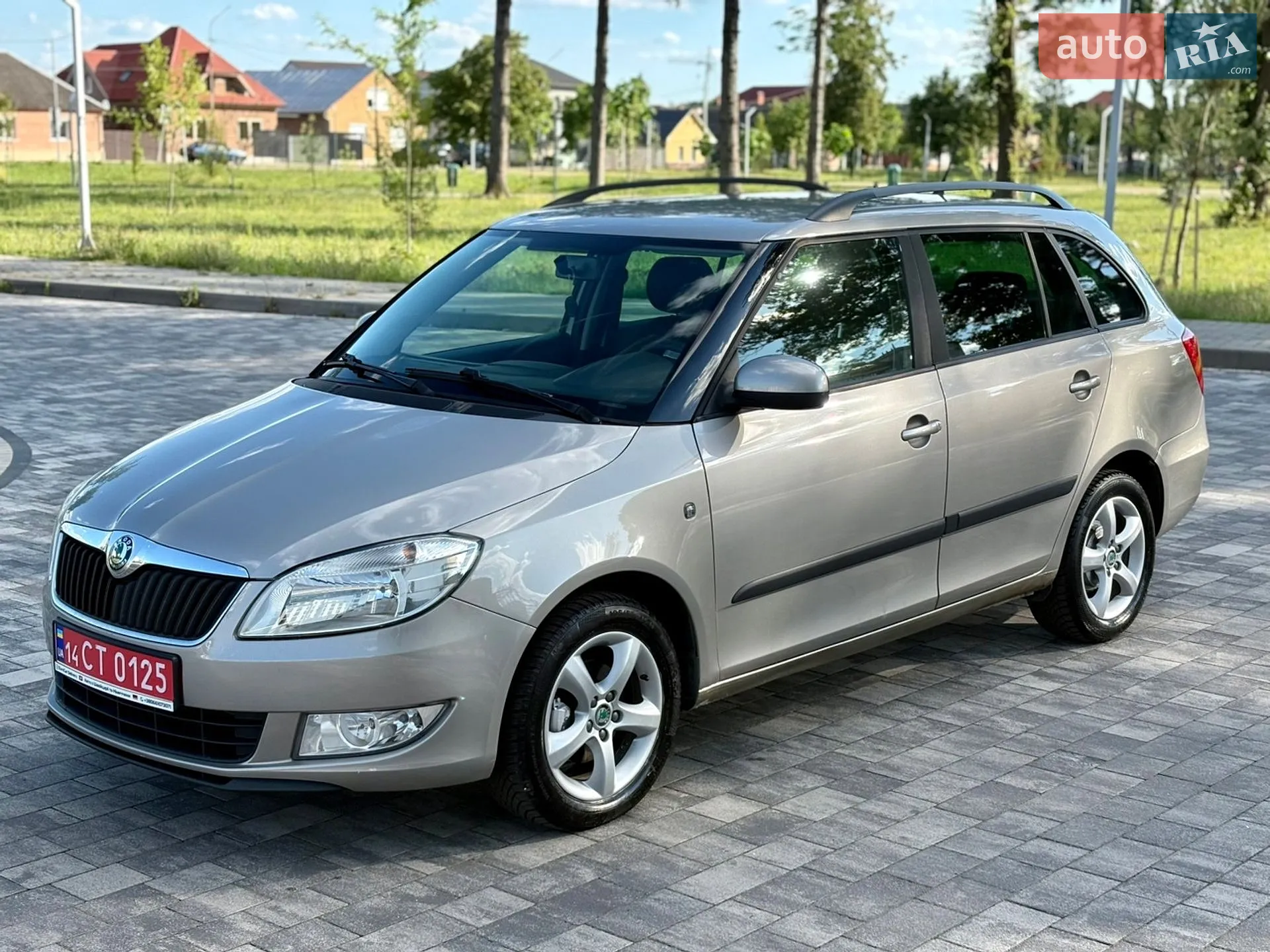 2013 Skoda Fabia - мініатюра 3
