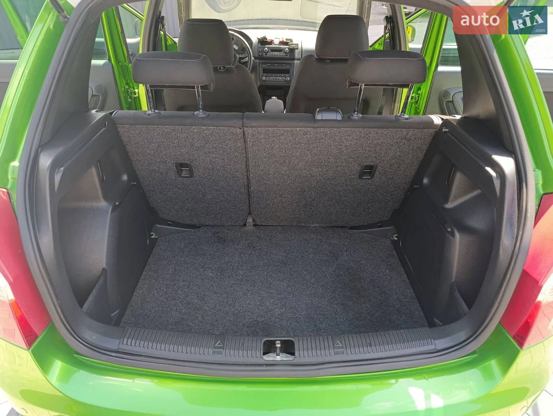 2010 Skoda Fabia - мініатюра 27