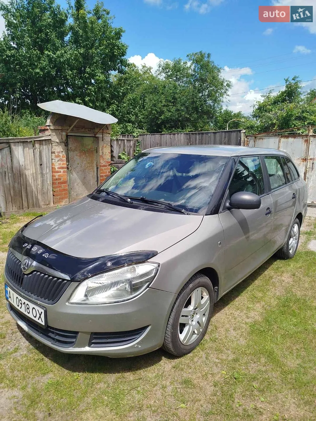 2010 Skoda Fabia - мініатюра 2