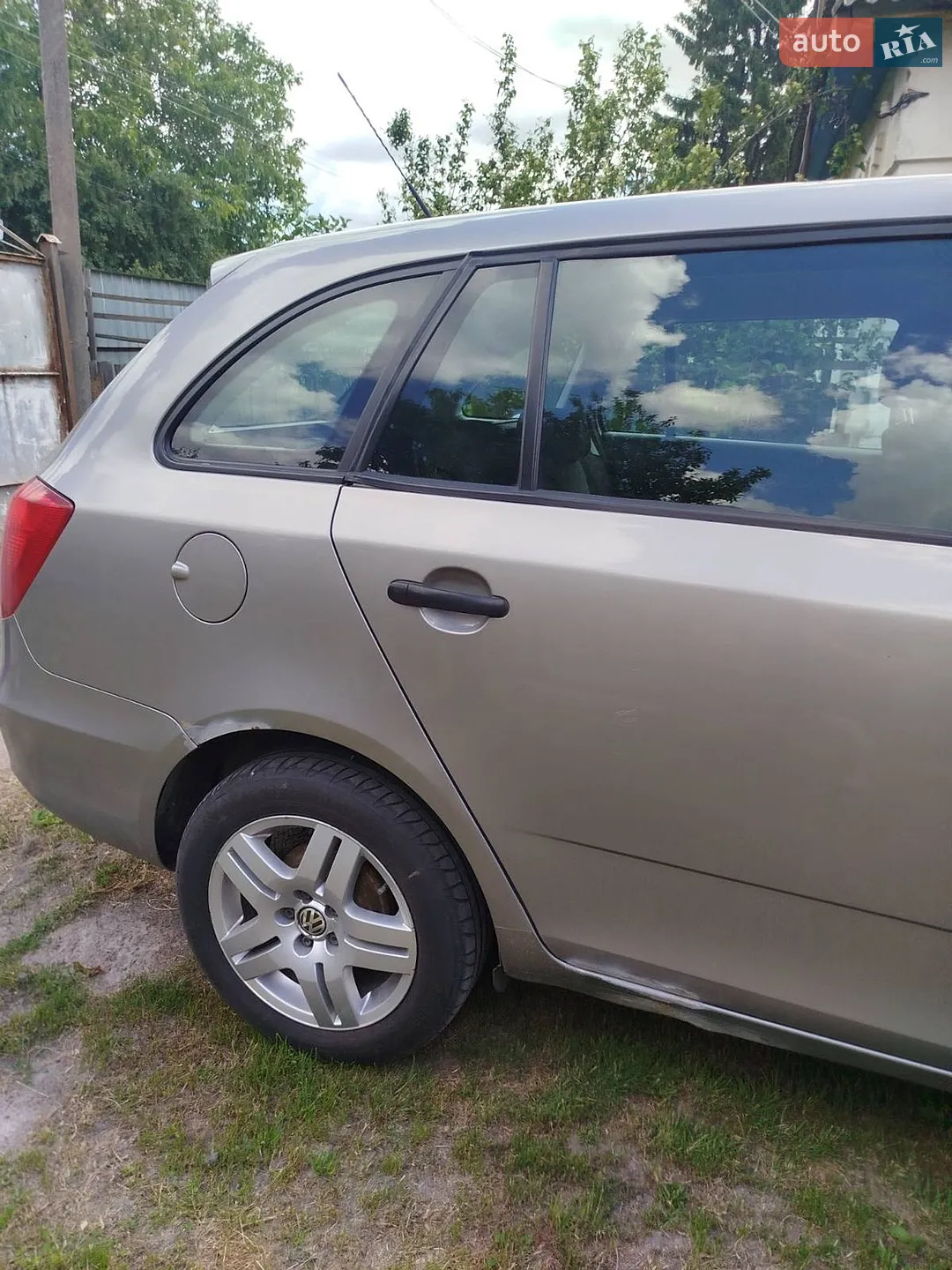 2010 Skoda Fabia - мініатюра 10