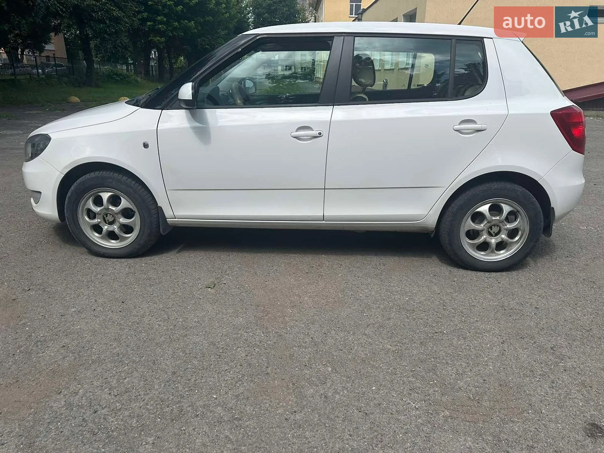 2014 Skoda Fabia - мініатюра 8