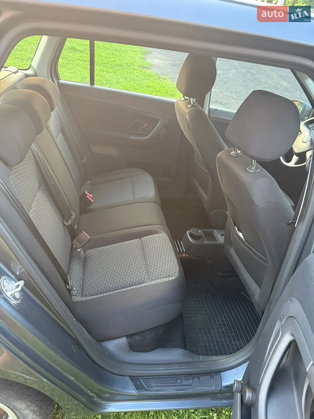 2010 Skoda Fabia - мініатюра 13