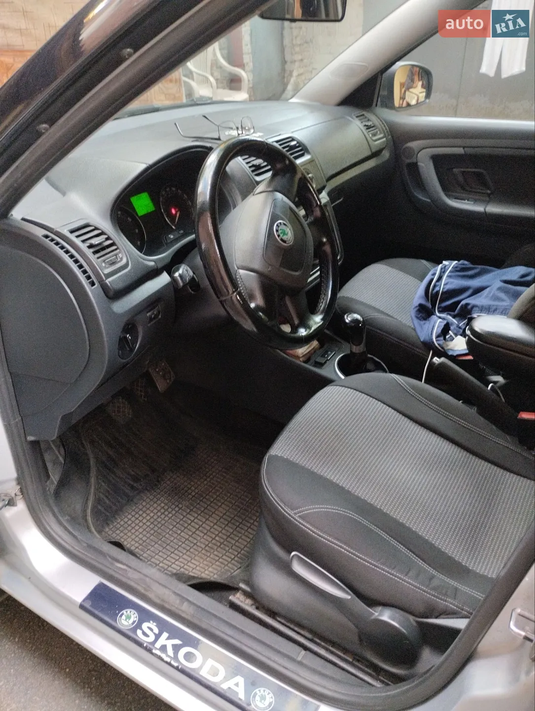 2011 Skoda Fabia - мініатюра 7