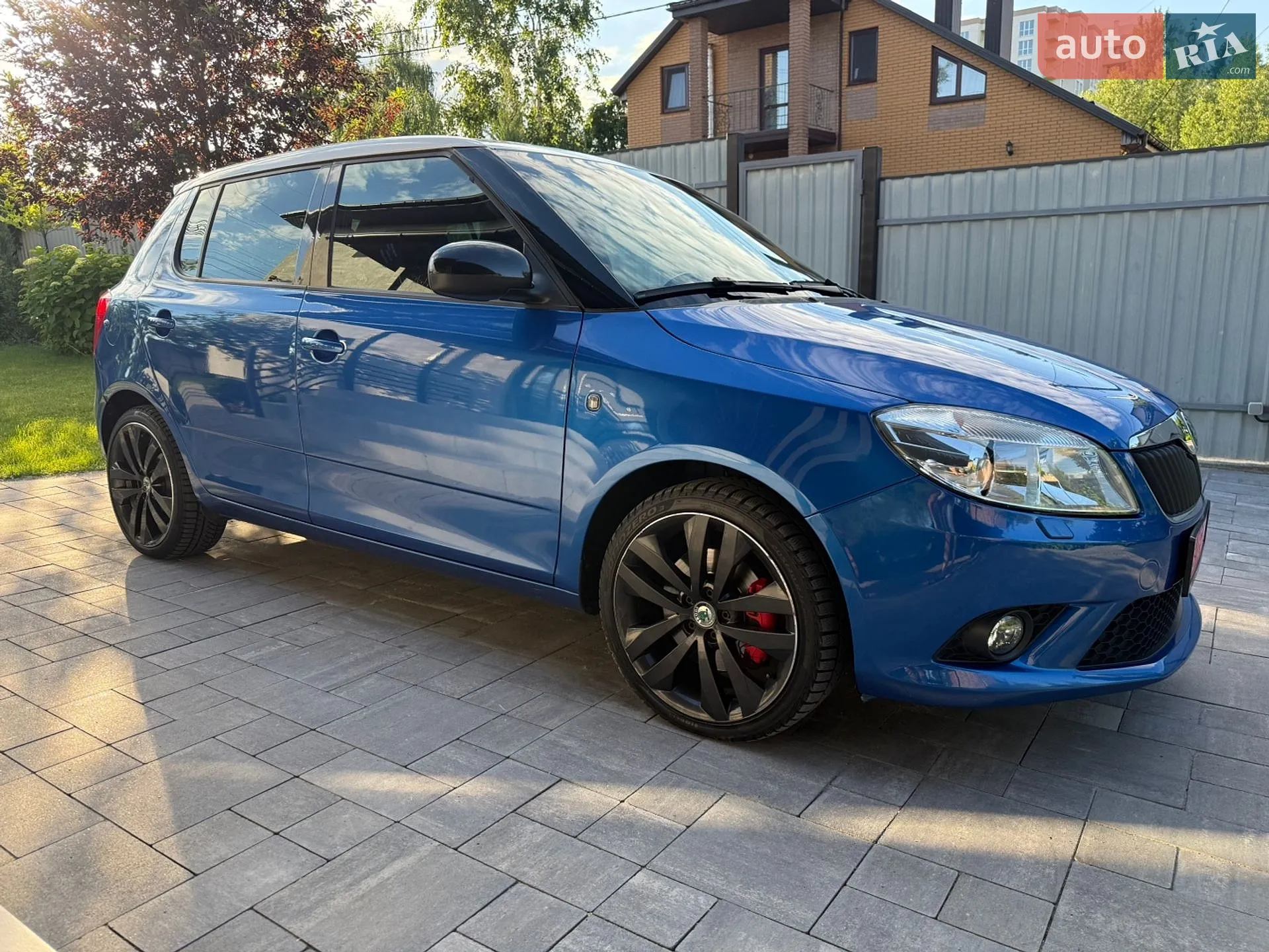 2011 Skoda Fabia - мініатюра 3