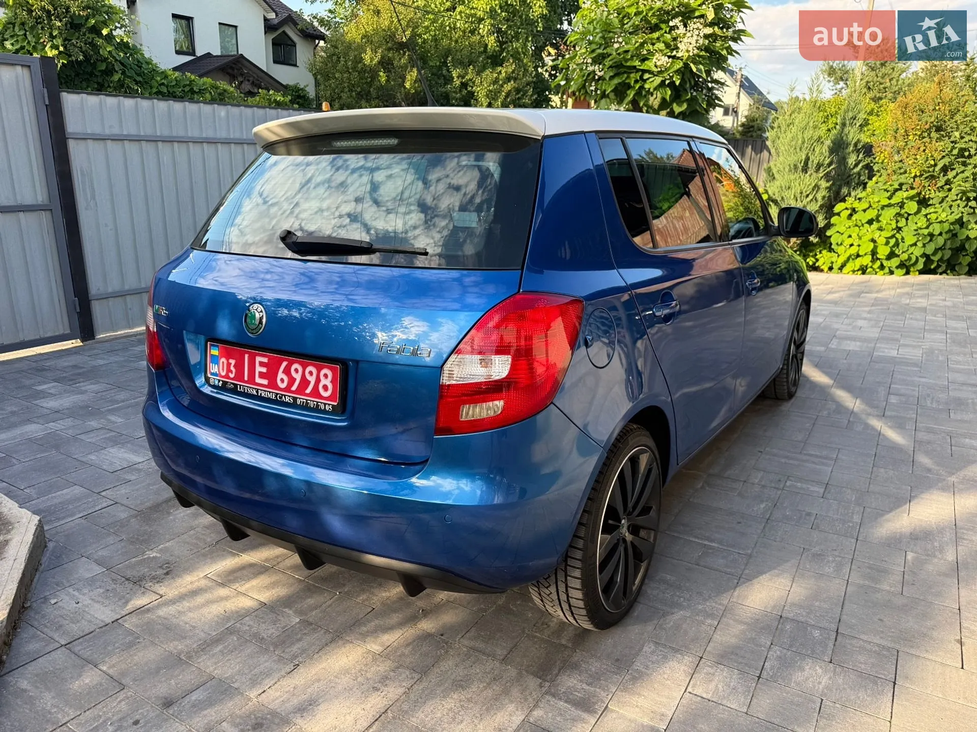 2011 Skoda Fabia - мініатюра 7
