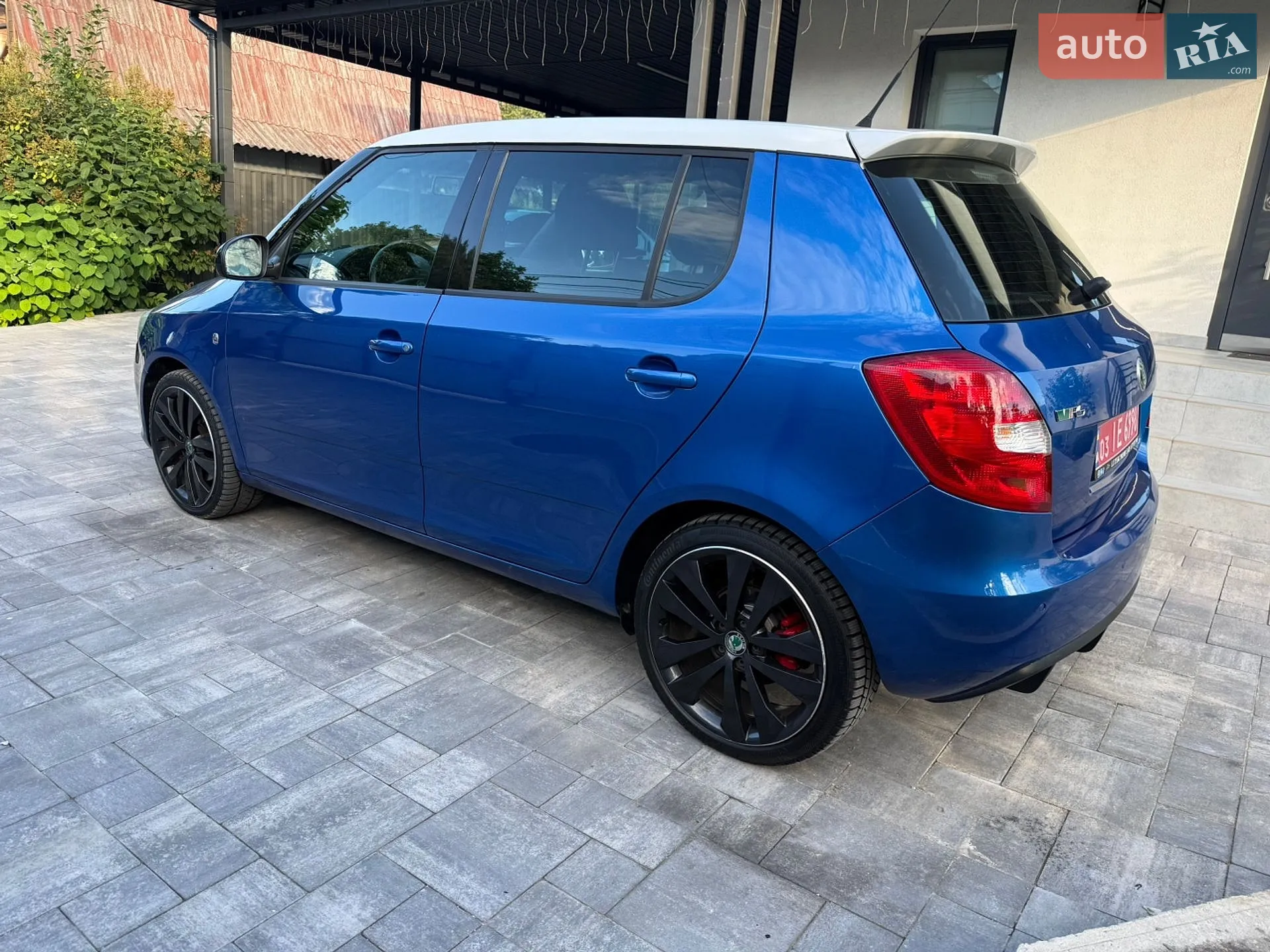 2011 Skoda Fabia - мініатюра 4