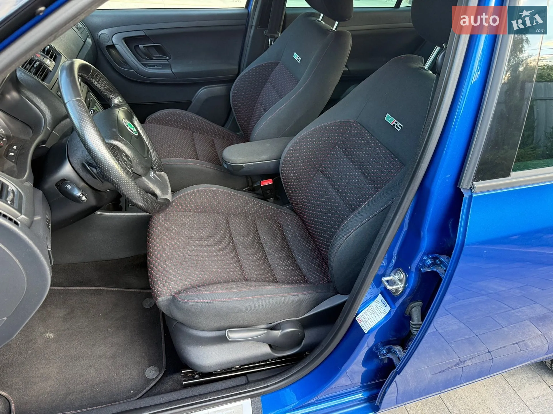 2011 Skoda Fabia - мініатюра 13