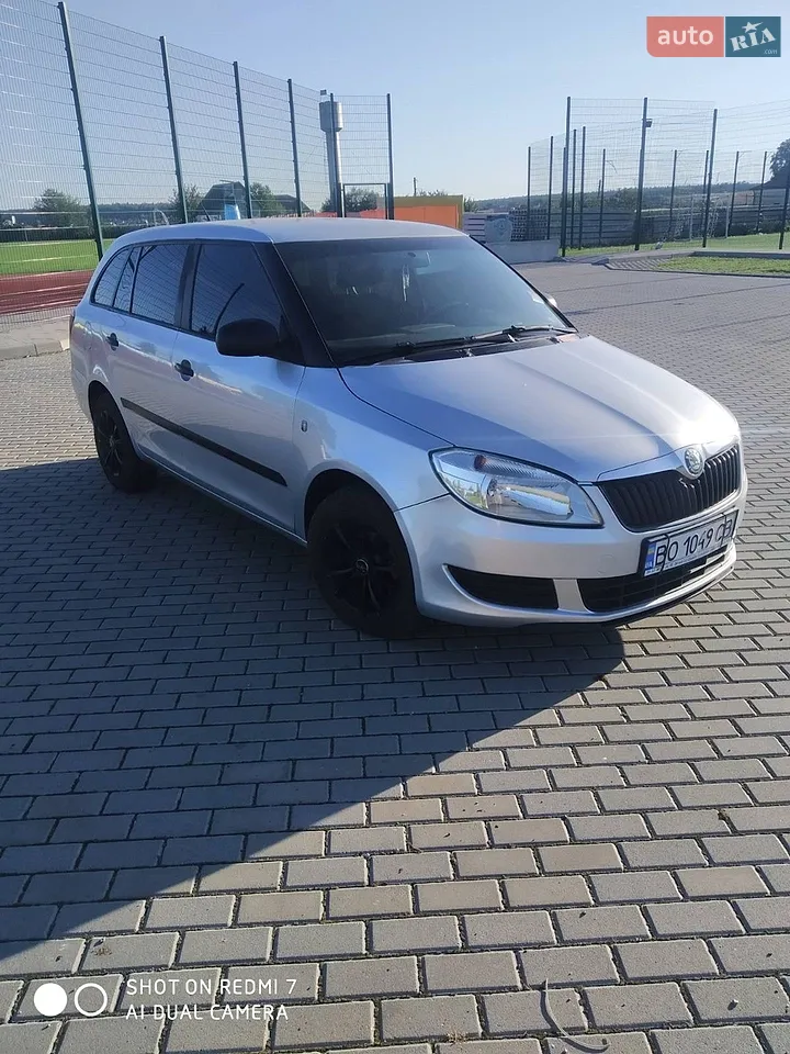 2012 Skoda Fabia - мініатюра 10