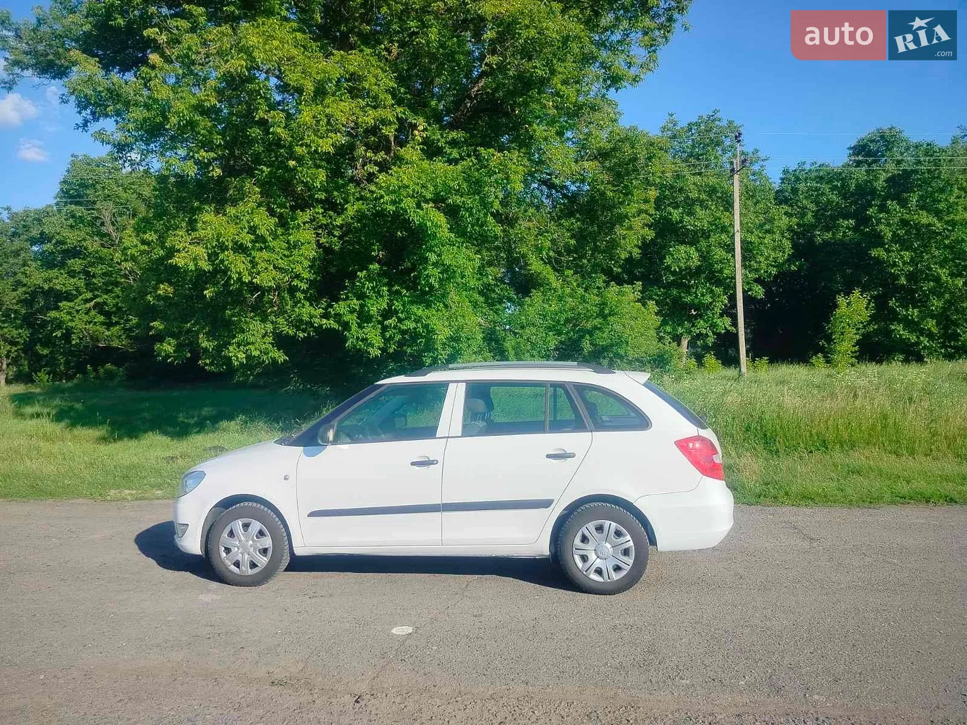 2013 Skoda Fabia - мініатюра 3
