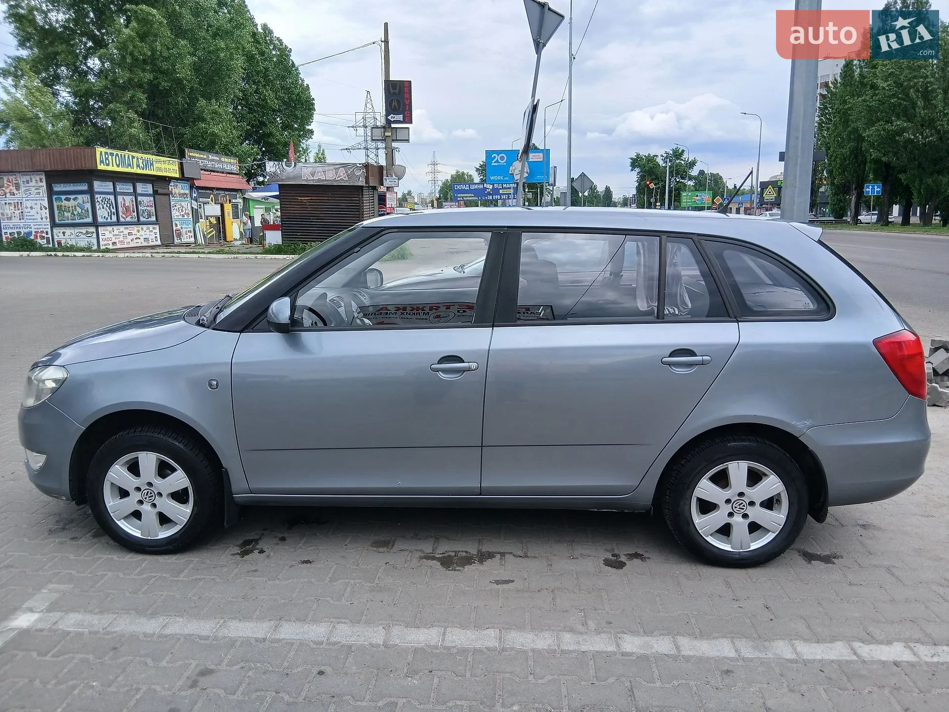 2012 Skoda Fabia - мініатюра 6
