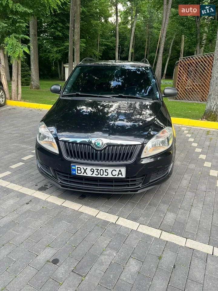 2011 Skoda Fabia - мініатюра 7