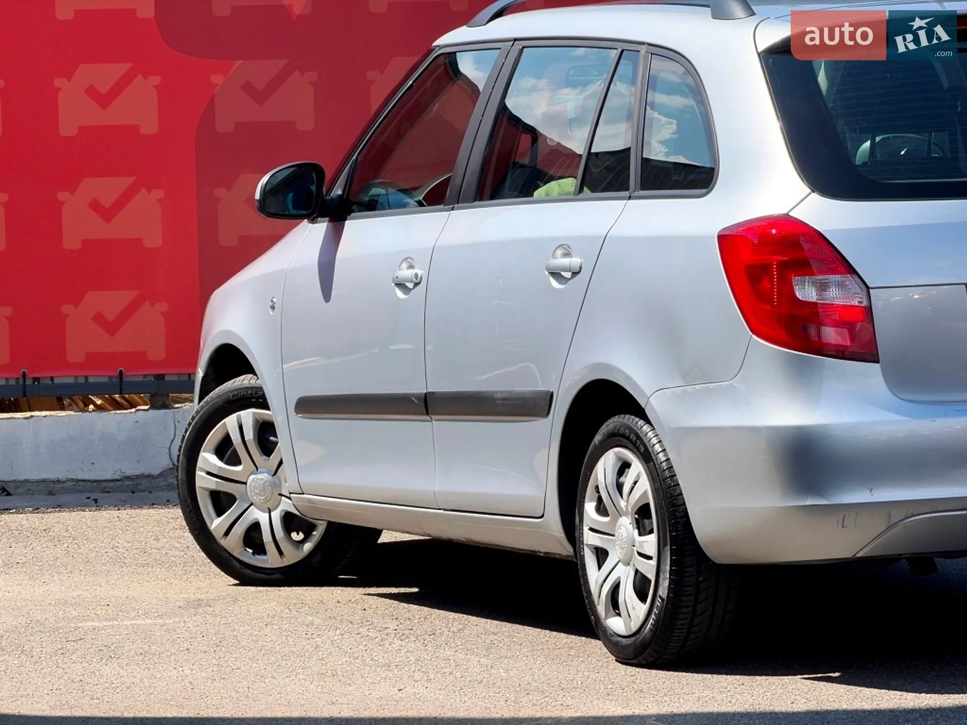 2012 Skoda Fabia - мініатюра 12