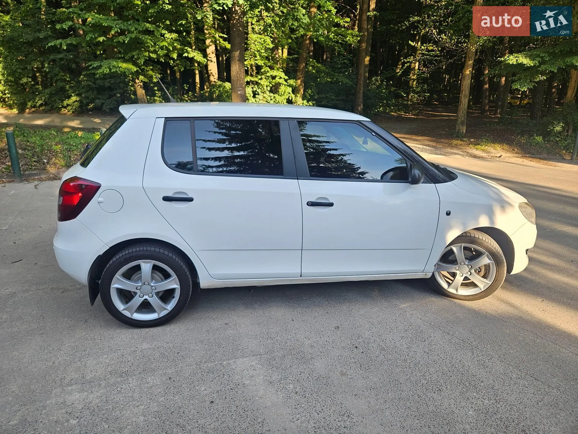 2010 Skoda Fabia - мініатюра 14