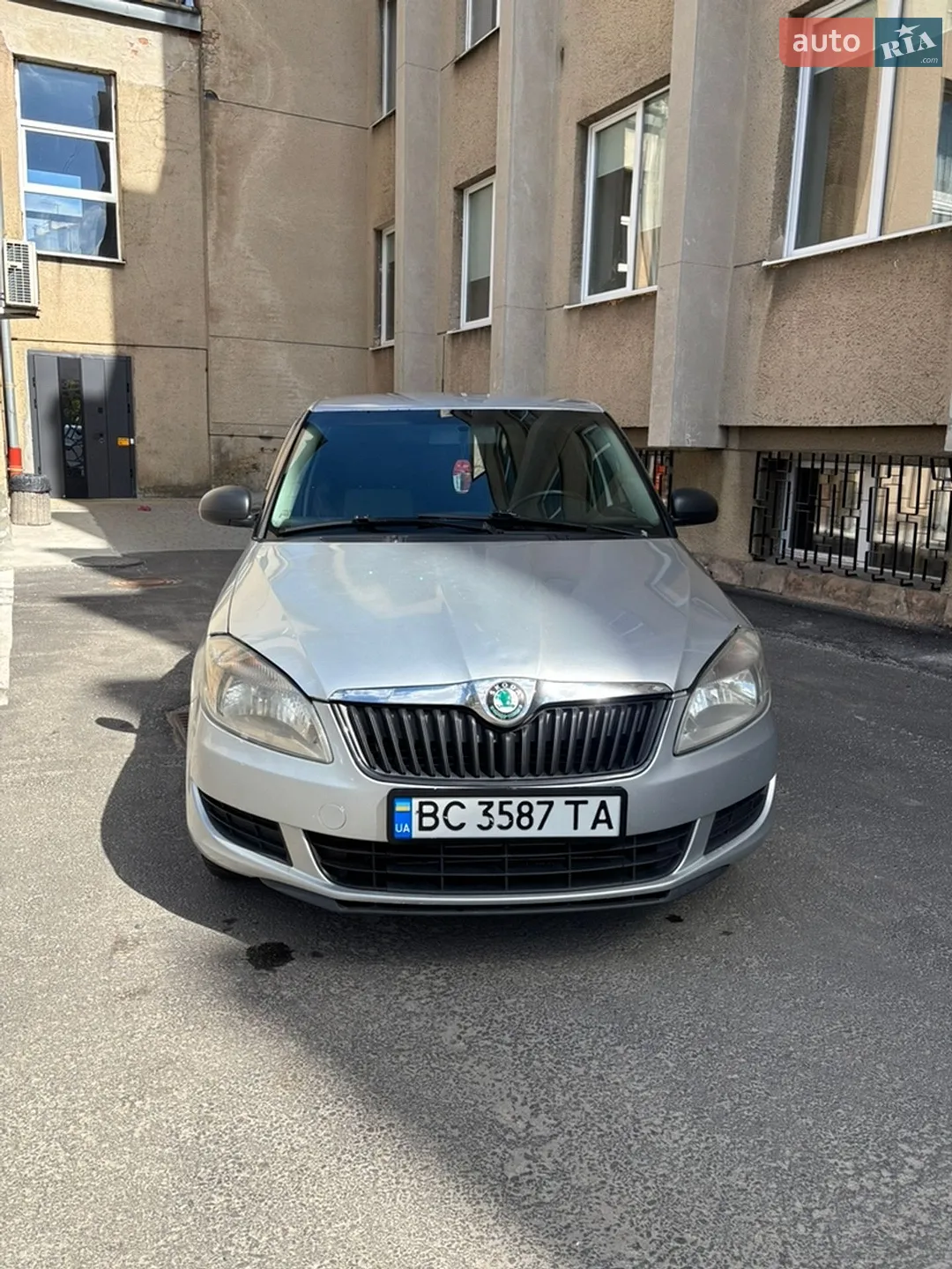 2010 Skoda Fabia - мініатюра 3