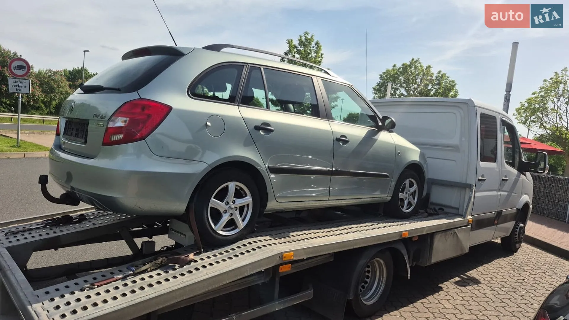 2011 Skoda Fabia - мініатюра 4