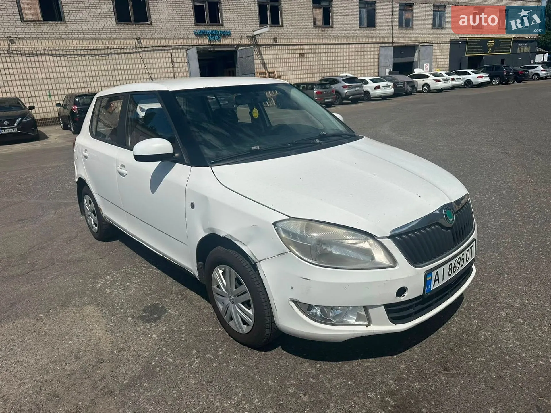 2010 Skoda Fabia - мініатюра 2