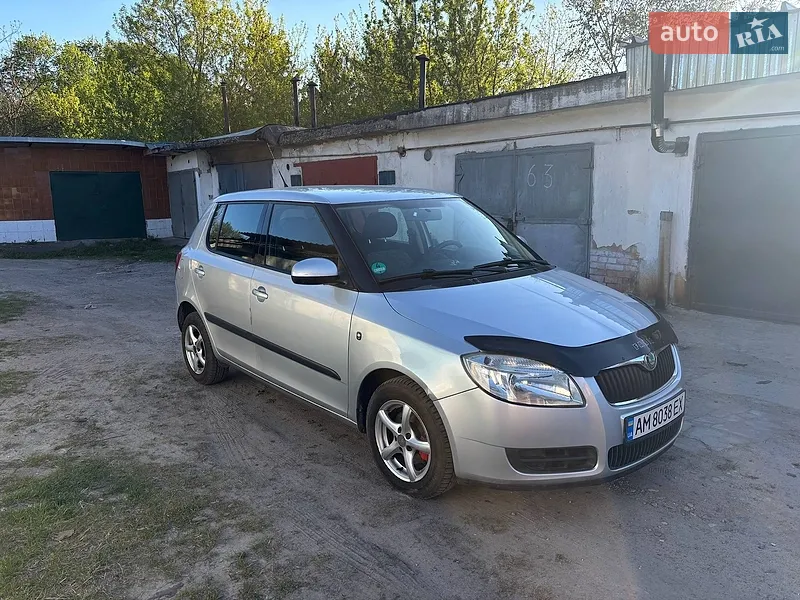 Skoda Fabia 2009 VIN TMBBF65JXA3102112 фото оголошення 3 з 49