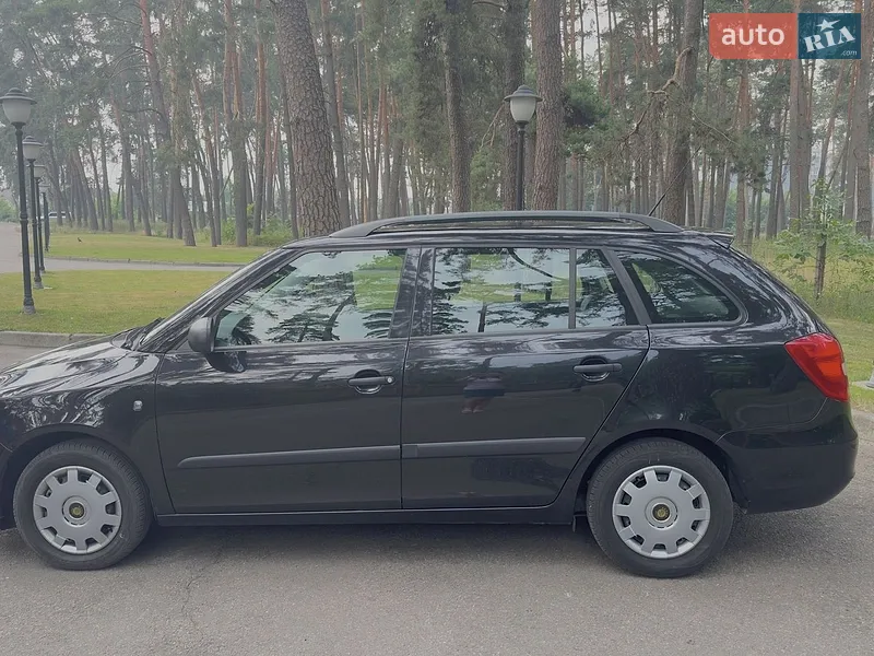 Skoda Fabia 2011 VIN TMBJM25J5B3169079 фото оголошення 2 з 54