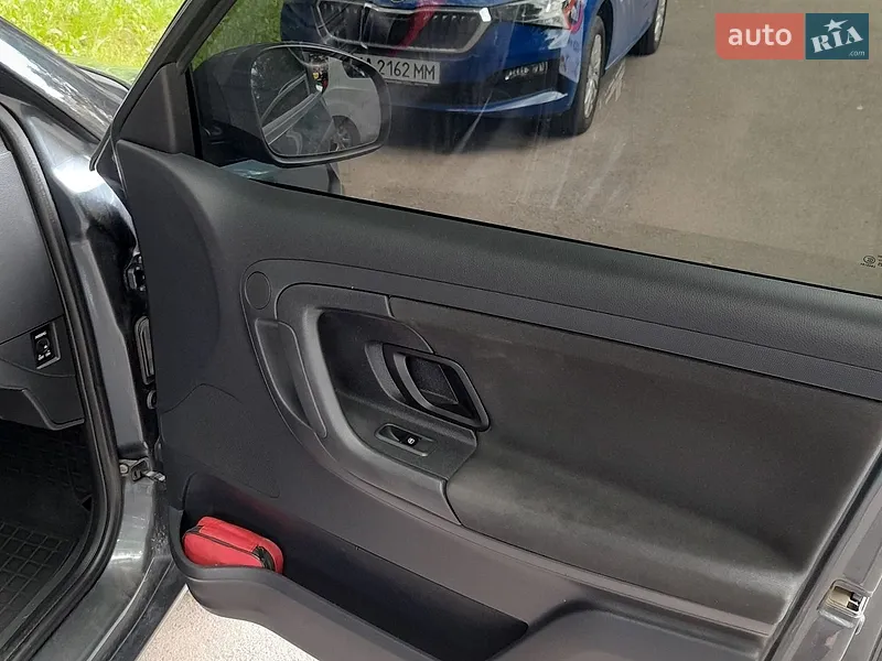 Skoda Fabia 2014 VIN TMBEL65J7E3098435 фото оголошення 3 з 49