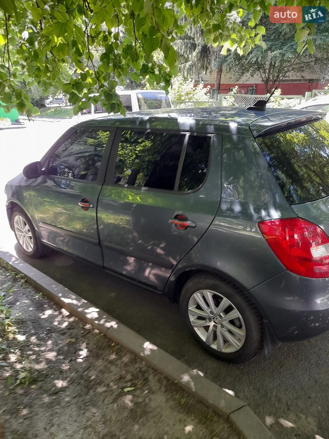 Skoda Fabia 2014 VIN TMBEL65J7E3098435 фото оголошення 6 з 12