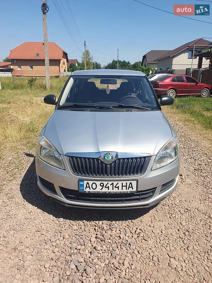 2011 Skoda Fabia - мініатюра 15