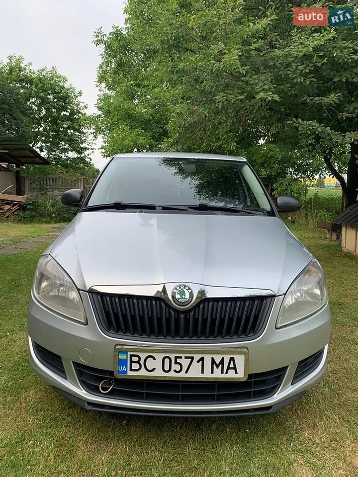 2010 Skoda Fabia - мініатюра 12
