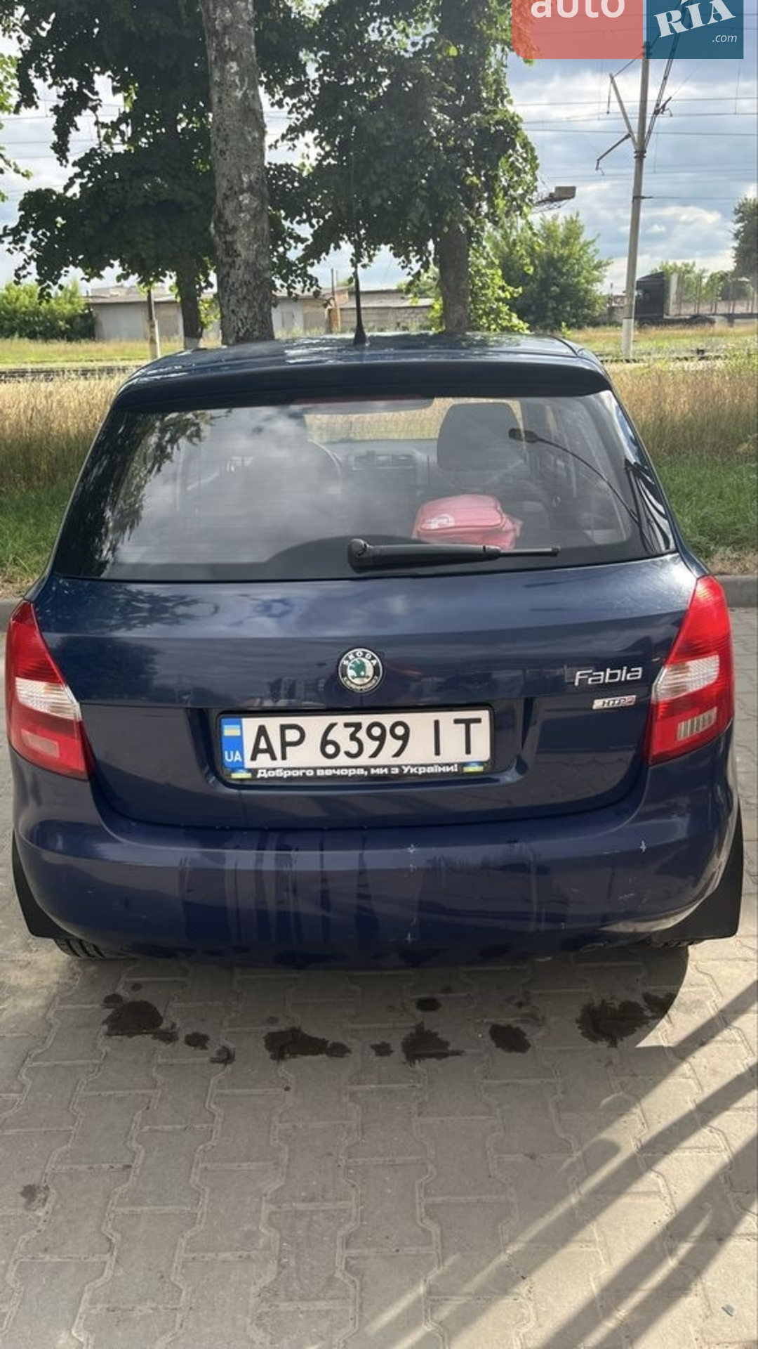 2011 Skoda Fabia - мініатюра 2