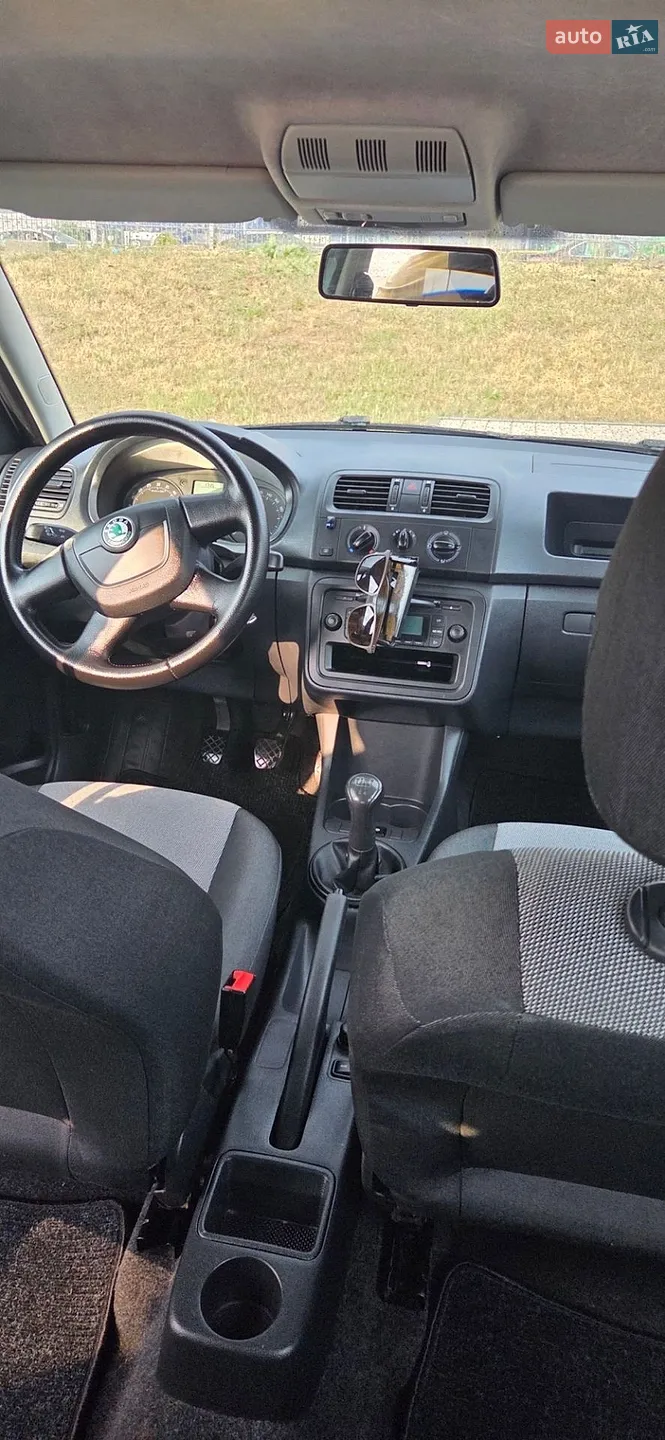 2012 Skoda Fabia - мініатюра 13