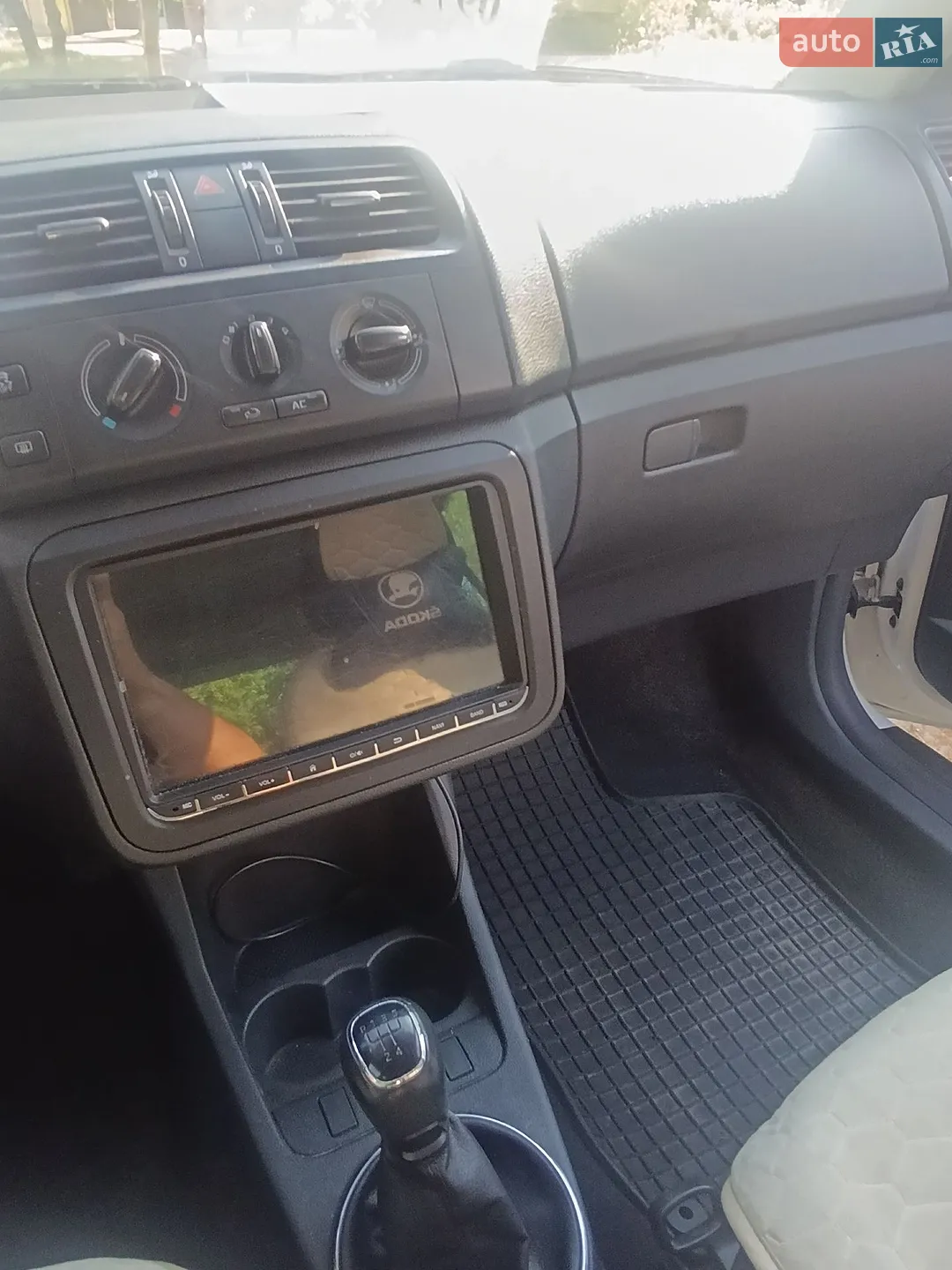 2013 Skoda Fabia - мініатюра 9