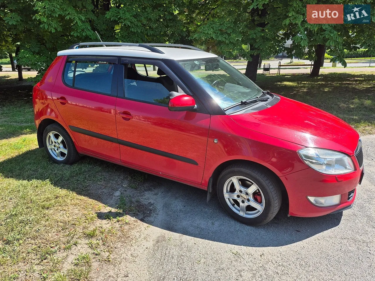 2011 Skoda Fabia - мініатюра 23