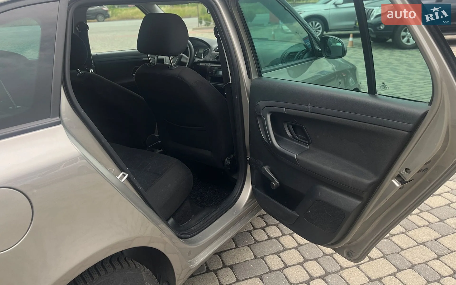 2013 Skoda Fabia - мініатюра 24