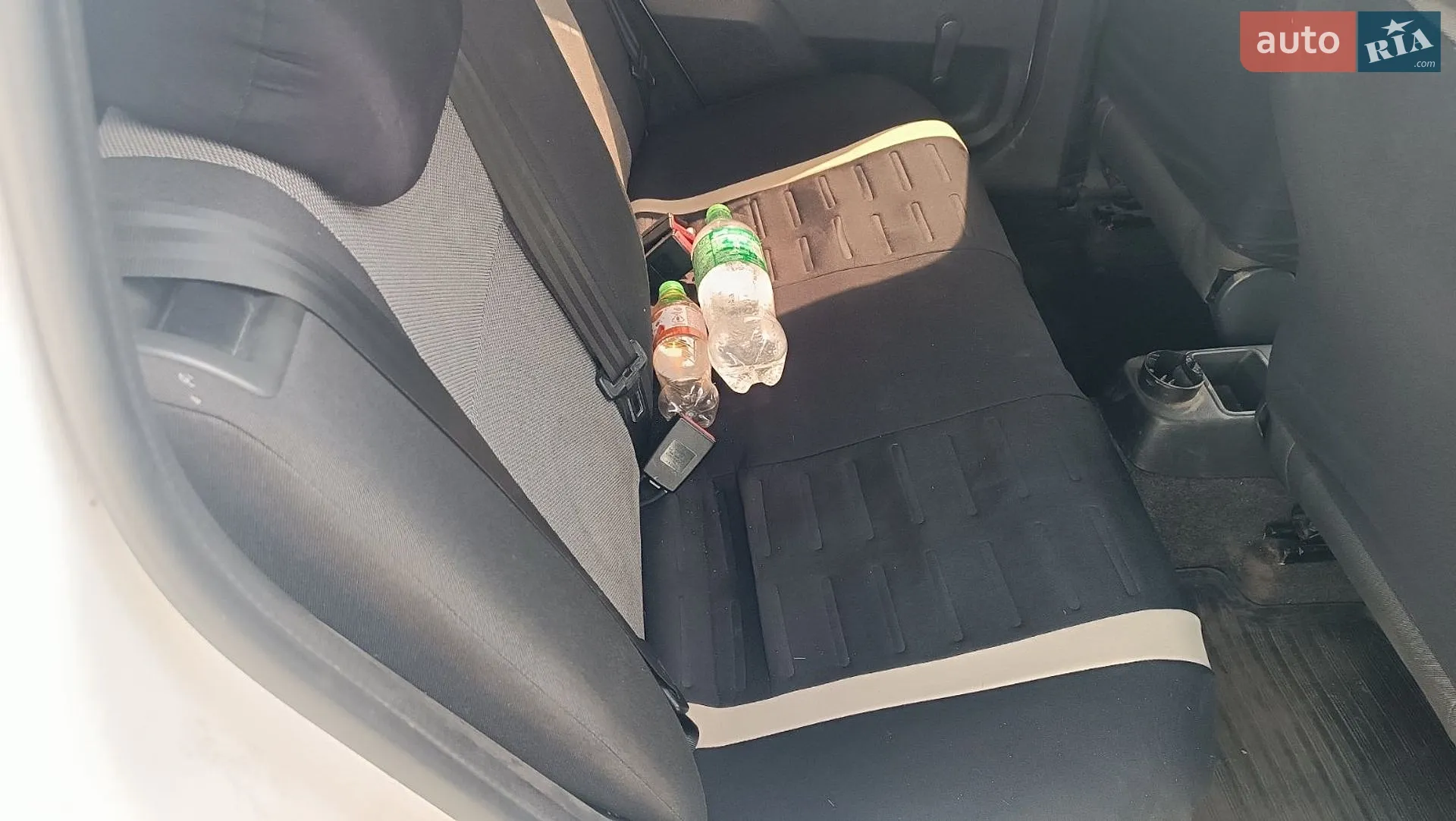 2014 Skoda Fabia - мініатюра 7
