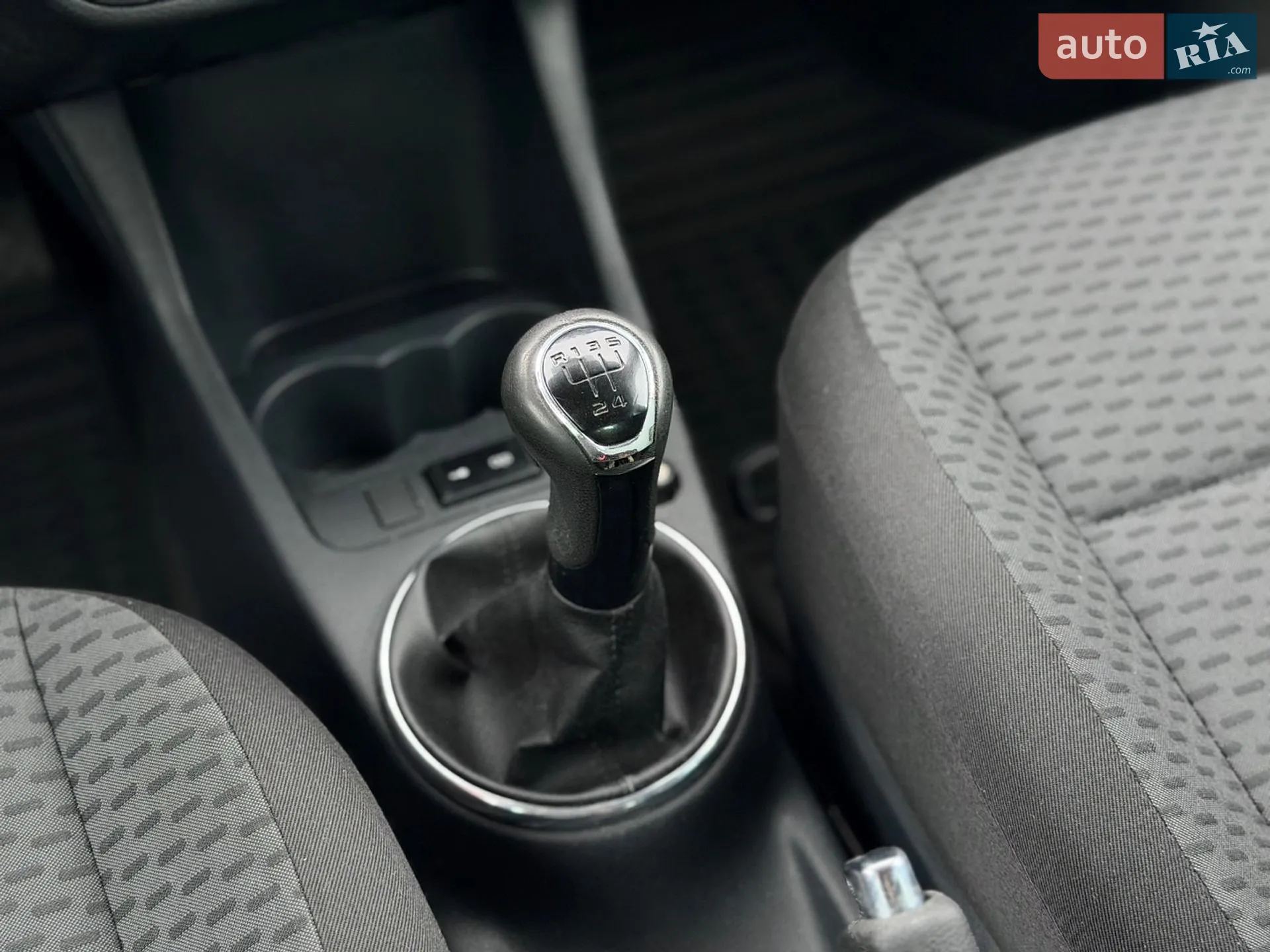 2012 Skoda Fabia - мініатюра 31