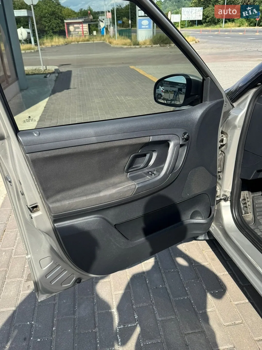 2011 Skoda Fabia - мініатюра 8