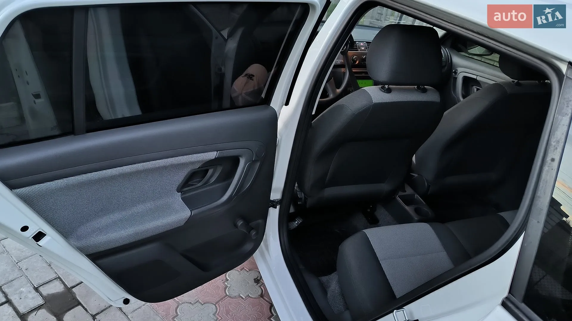 2010 Skoda Fabia - мініатюра 14