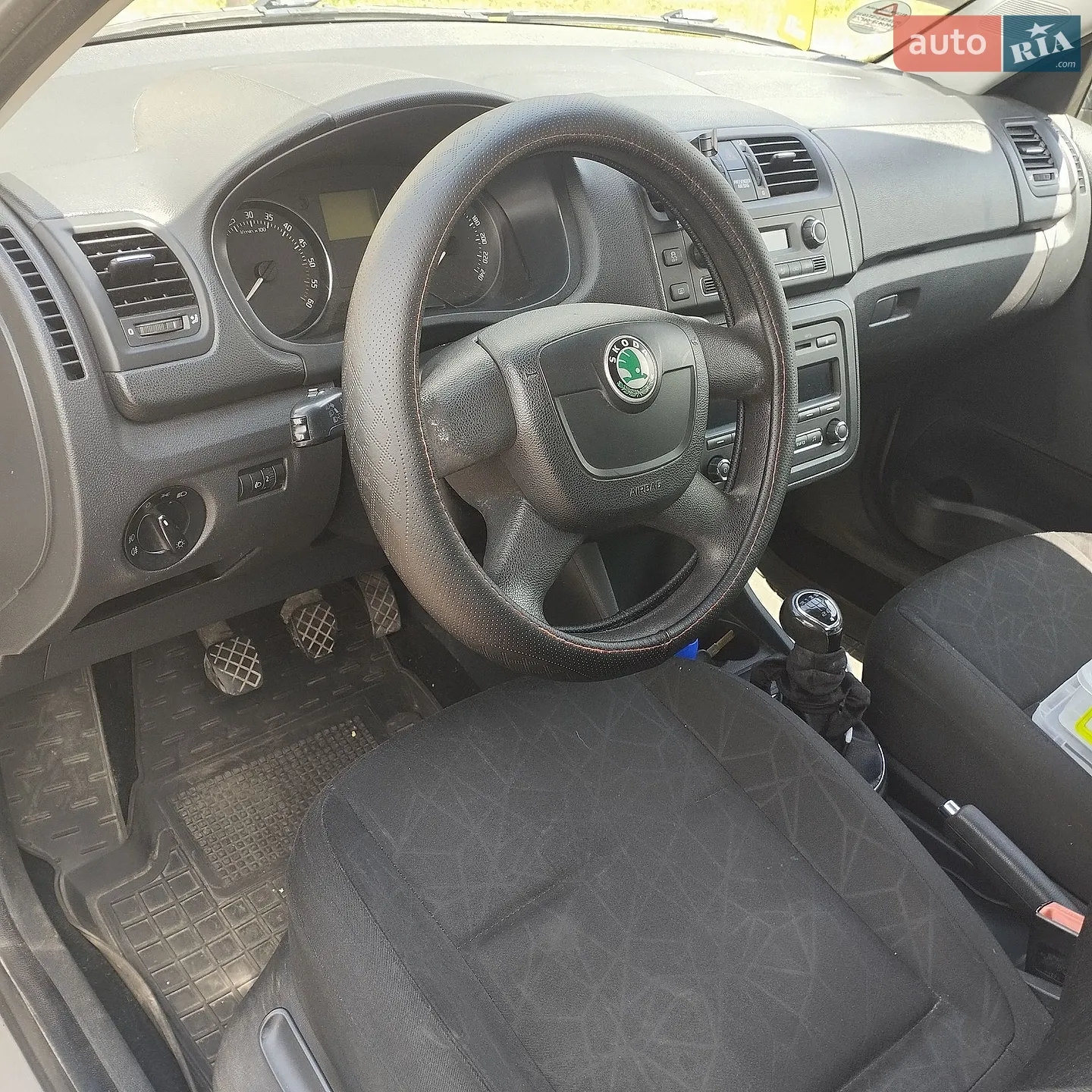 2011 Skoda Fabia - мініатюра 6