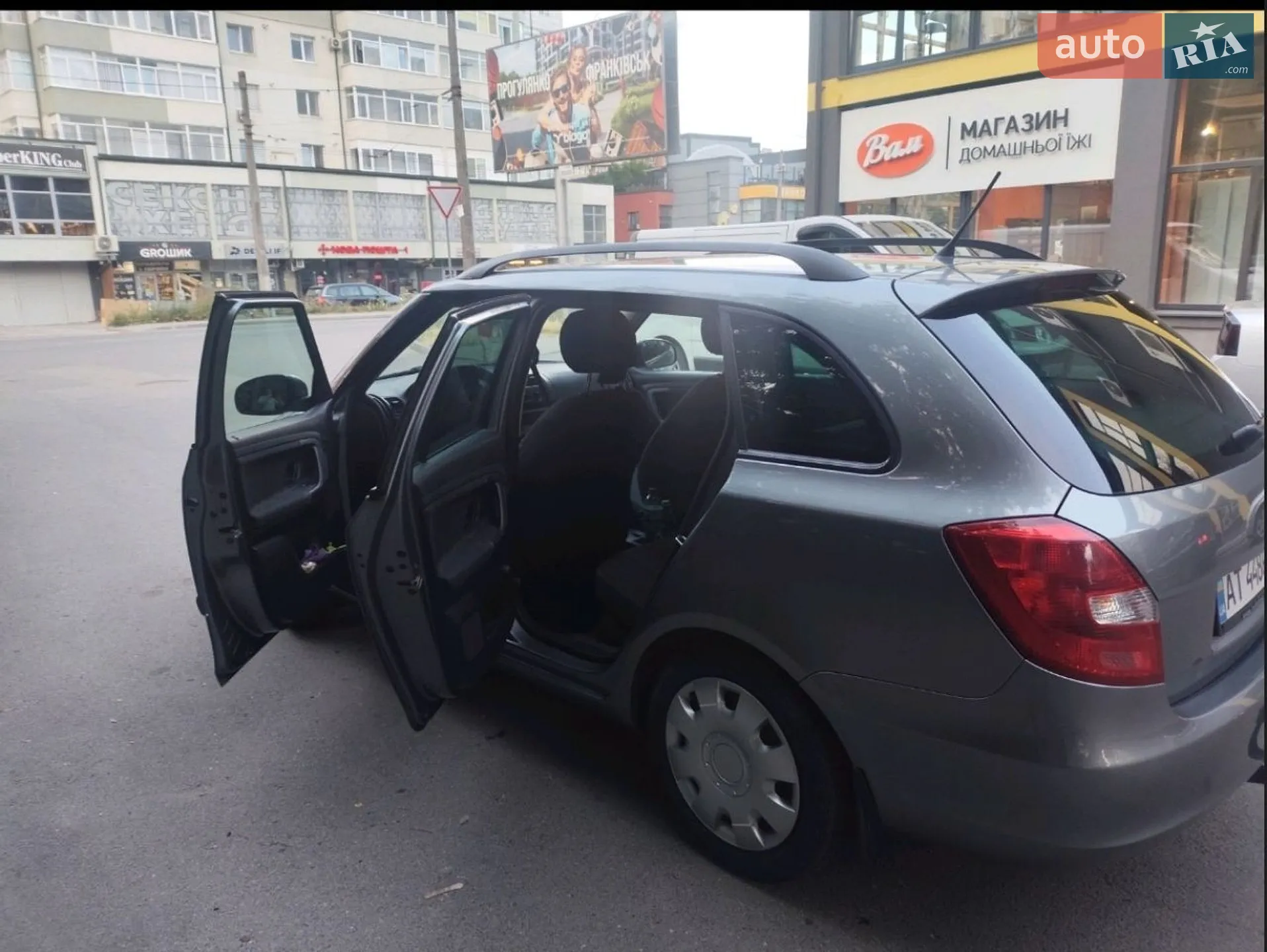 2012 Skoda Fabia - мініатюра 3