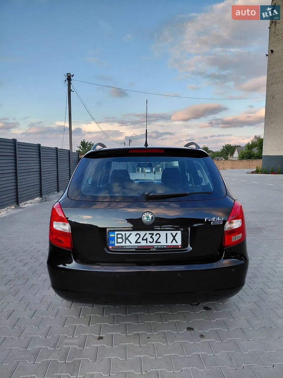 2010 Skoda Fabia - мініатюра 4