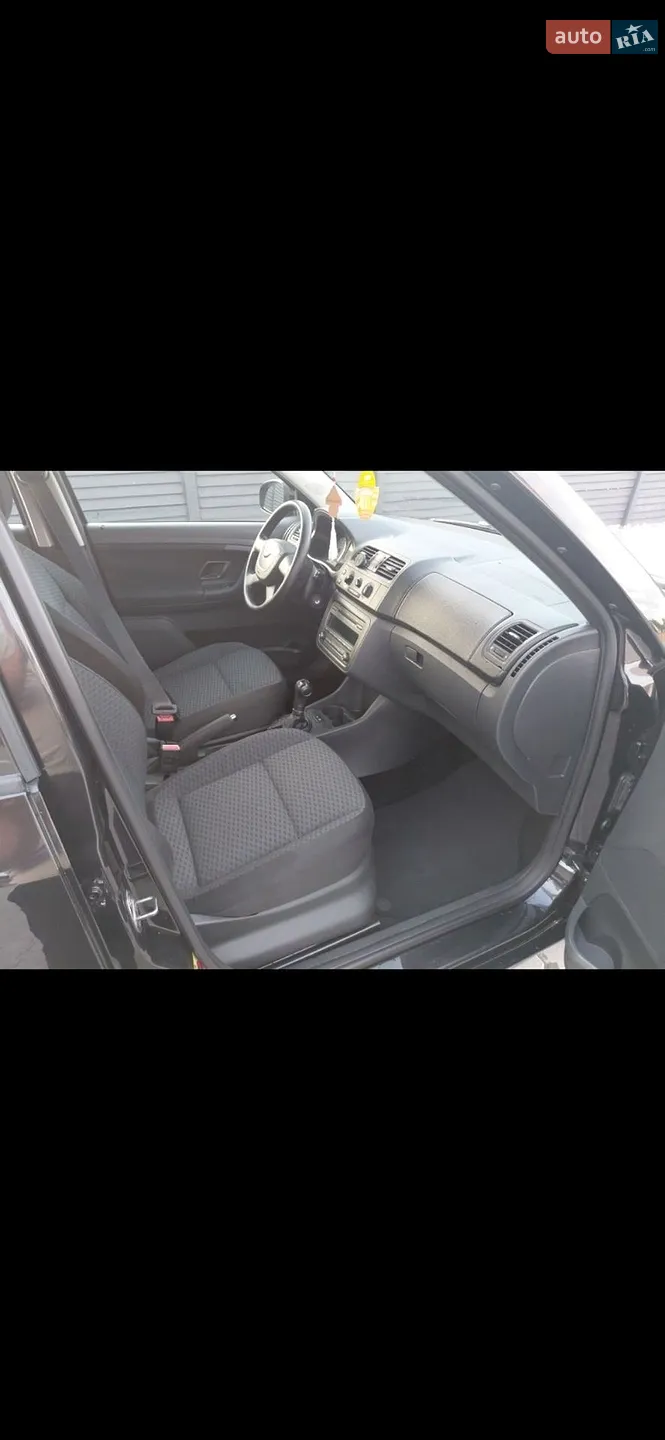 2010 Skoda Fabia - мініатюра 16